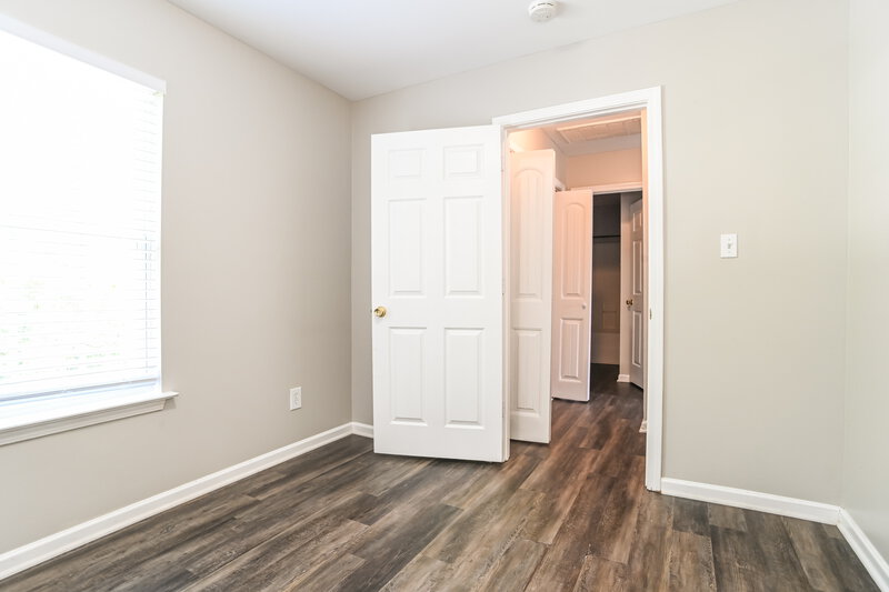 1,560/Mo, 3002 Reid Ave Charlotte, NC 28208 Bedroom View 3