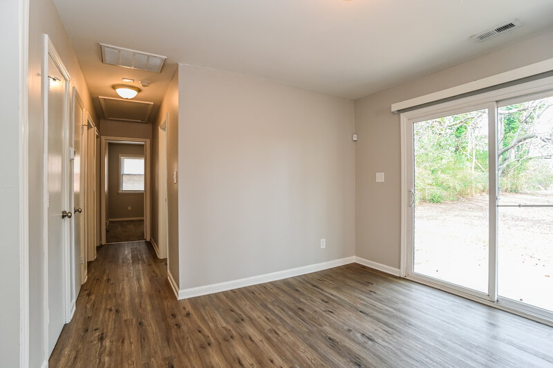 1,525/Mo, 6126 Castle Ct Charlotte, NC 28213 Misc View 3