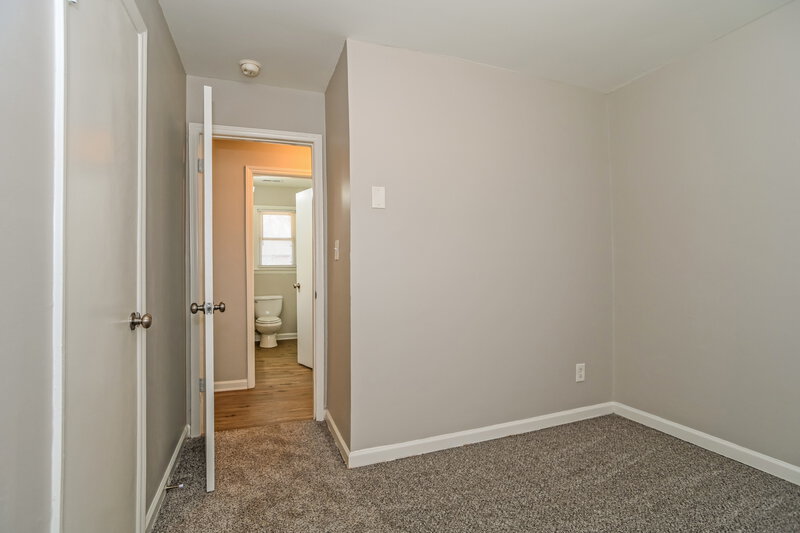 1,525/Mo, 6126 Castle Ct Charlotte, NC 28213 Misc View 11