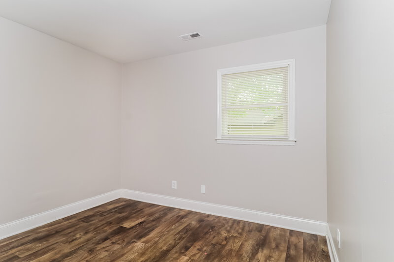 1,690/Mo, 323 Huntsmoor Dr Charlotte, NC 28217 Main Bedroom View 2