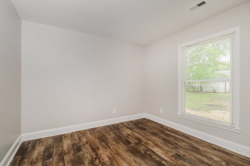 1,690/Mo, 323 Huntsmoor Dr Charlotte, NC 28217 Bedroom View 2