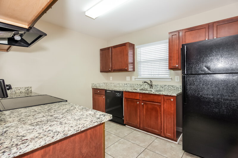 1,775/Mo, 3836 Bullard St Charlotte, NC 28208 Kitchen View 2