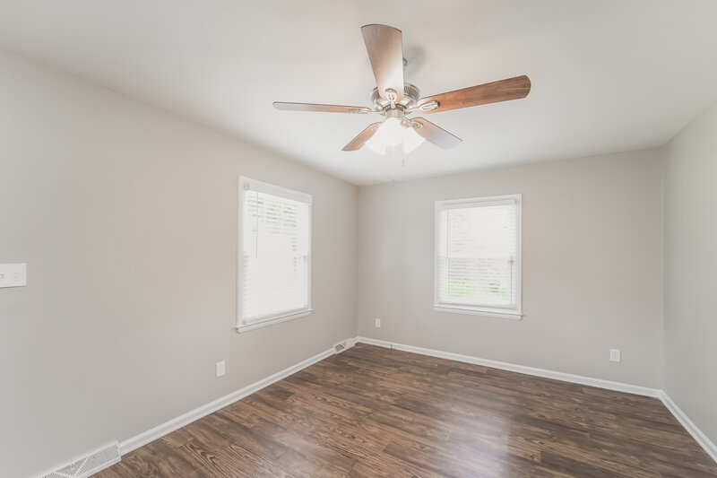 1,735/Mo, 4944 Springview Rd Charlotte, NC 28213 Misc View 3