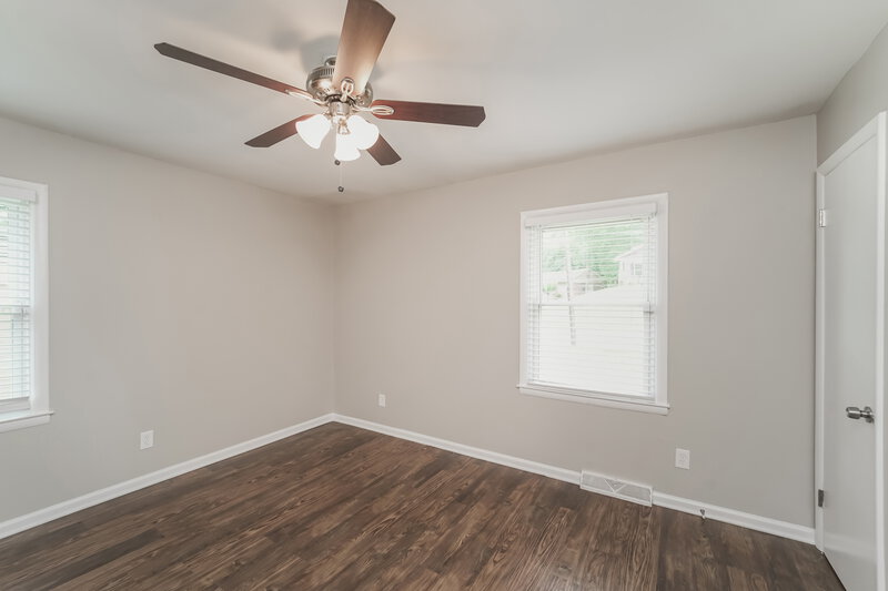 1,735/Mo, 4944 Springview Rd Charlotte, NC 28213 Misc View 6
