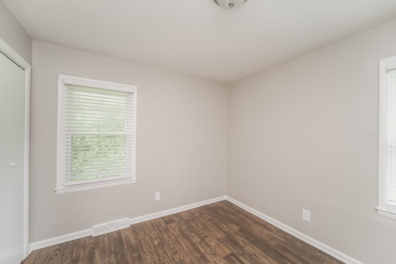 1,735/Mo, 4944 Springview Rd Charlotte, NC 28213 Misc View 12