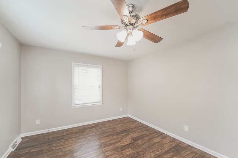 1,735/Mo, 4944 Springview Rd Charlotte, NC 28213 Misc View 14
