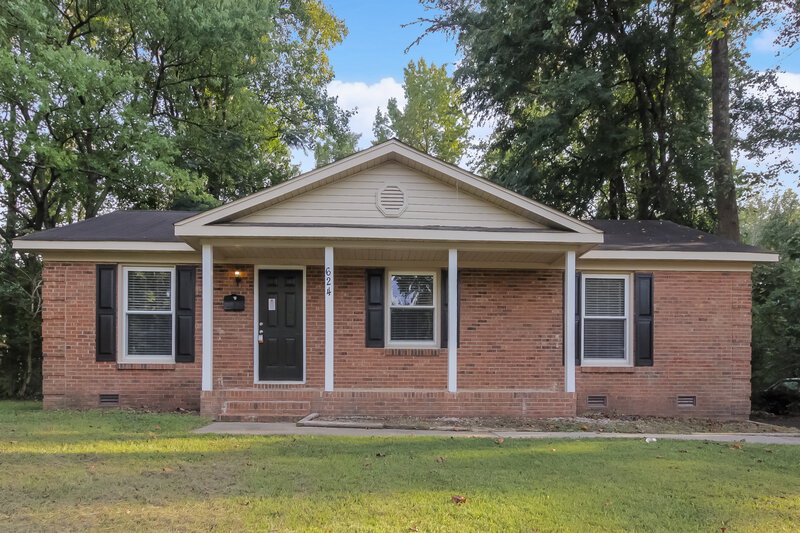 1,670/Mo, 624 Dobson Dr Charlotte, NC 28213 Front View