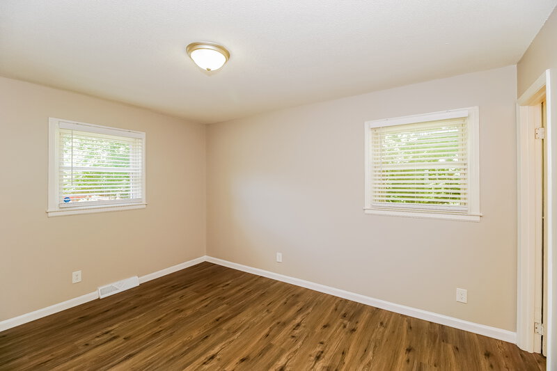 2,410/Mo, 6725 Barrington Dr Charlotte, NC 28215 Main Bedroom View