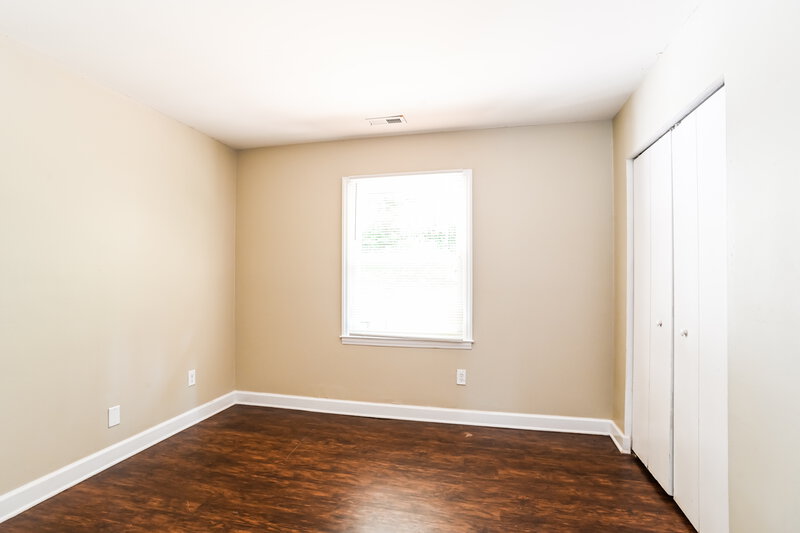 1,545/Mo, 427 Huntsmoor Dr Charlotte, NC 28217 Bedroom View