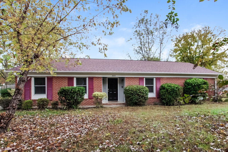 2,265/Mo, 2010 Longdale Dr Charlotte, NC 28217 External View