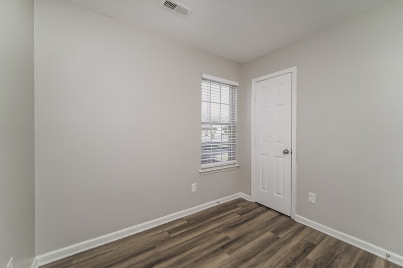 1,640/Mo, 2733 Fairstone Ave Charlotte, NC 28269 Bedroom View 2