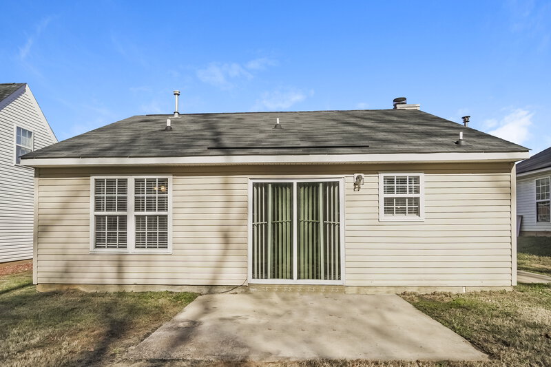 1,640/Mo, 2733 Fairstone Ave Charlotte, NC 28269 Rear View