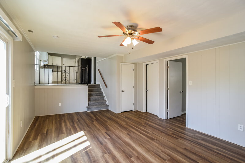 2,210/Mo, 365 Clover Hitch Dr Charlotte, NC 28215 Family Room View