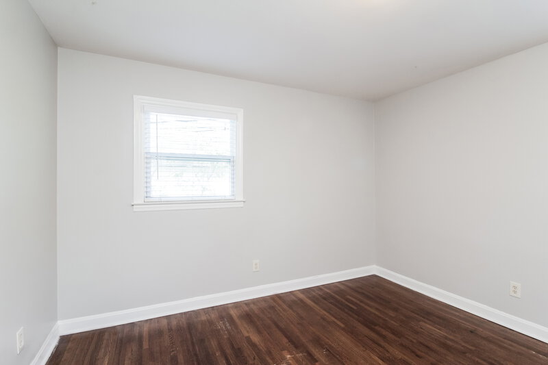 0/Mo, 3700 Sargeant Dr Charlotte, NC 28217 Bedroom View 3