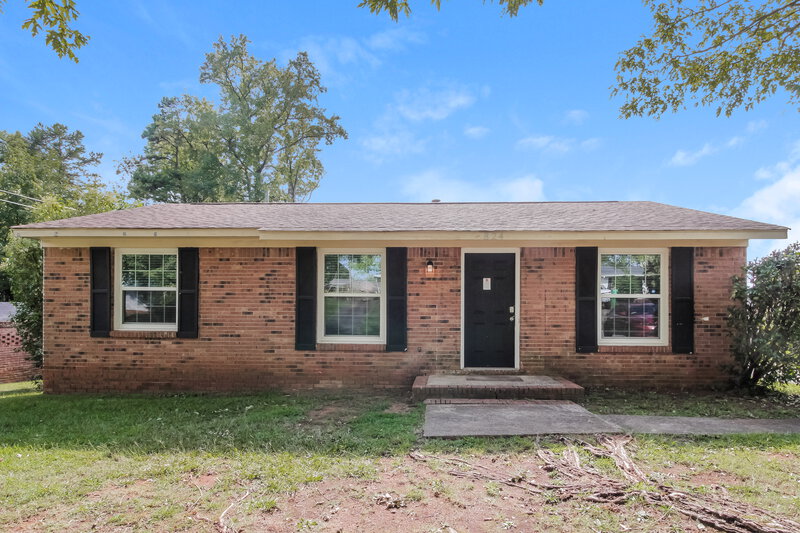 1,665/Mo, 824 Big River Rd Charlotte, NC 28216 External View