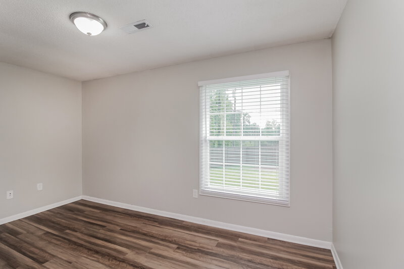 1,665/Mo, 824 Big River Rd Charlotte, NC 28216 Main Bedroom View