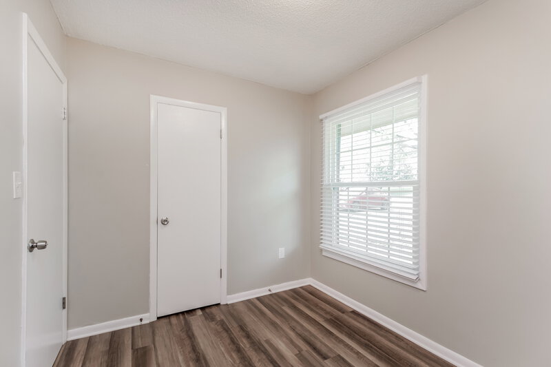 1,665/Mo, 824 Big River Rd Charlotte, NC 28216 Bedroom View 2