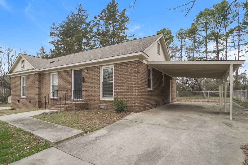 1,700/Mo, 6129 Delham Dr Charlotte, NC 28215 Front View