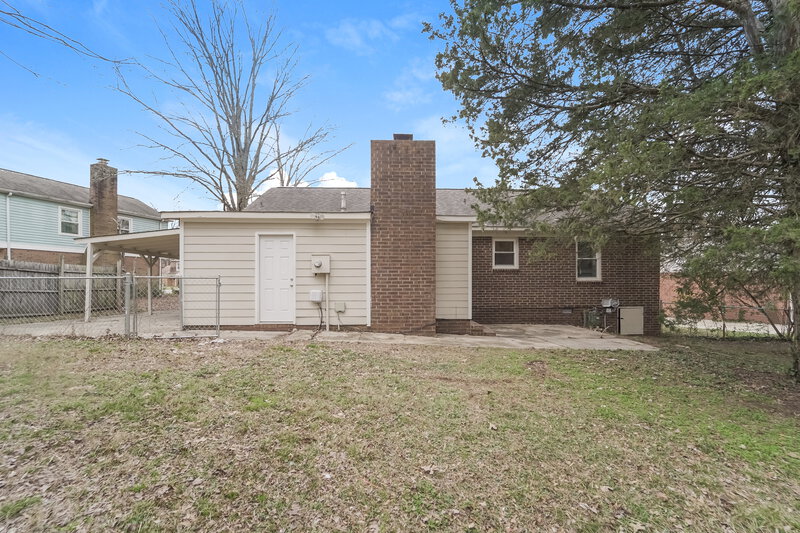 1,700/Mo, 6129 Delham Dr Charlotte, NC 28215 Rear View