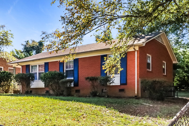 1,550/Mo, 135 Short Hills Dr Charlotte, NC 28217 Front View