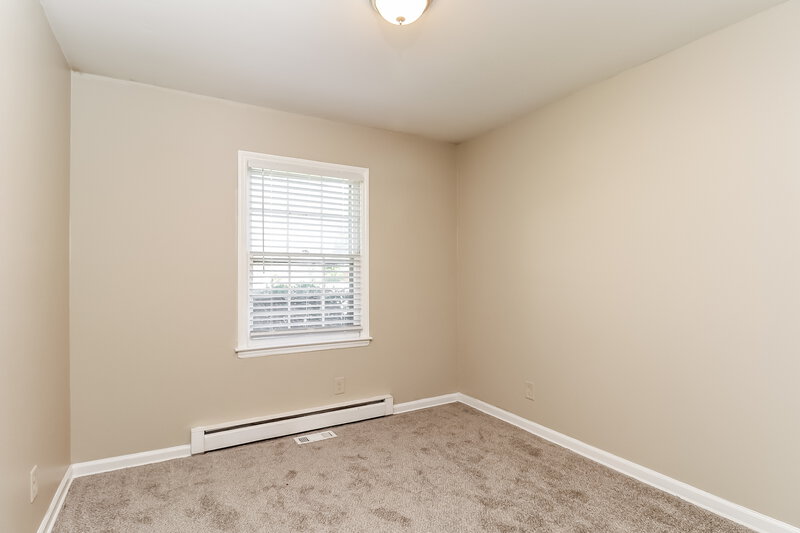 1,550/Mo, 135 Short Hills Dr Charlotte, NC 28217 Bedroom View