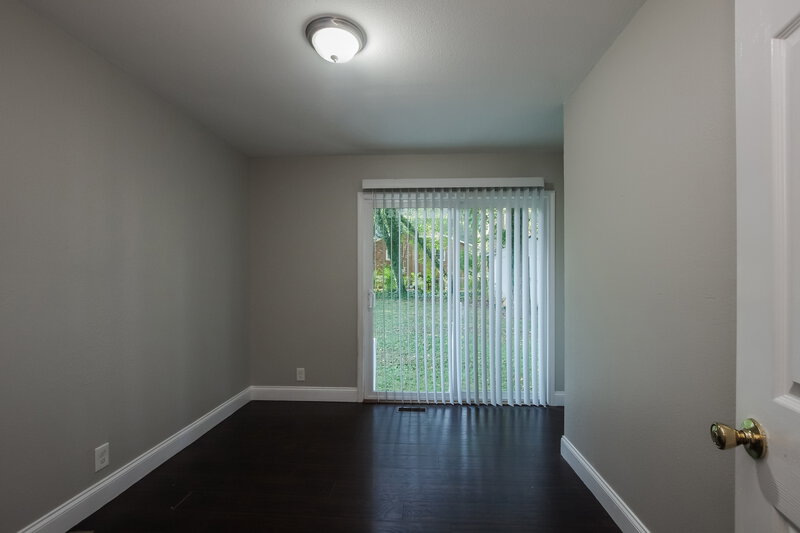 3,150/Mo, 401 Sleepy Hollow Rd Charlotte, NC 28217 Bedroom View