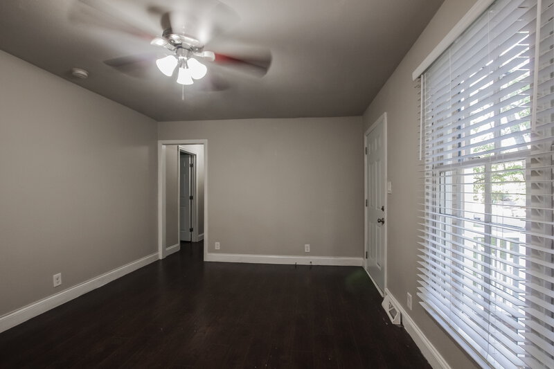 3,150/Mo, 401 Sleepy Hollow Rd Charlotte, NC 28217 Bedroom View 2