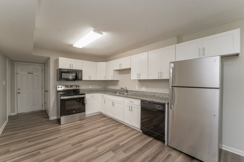 1,770/Mo, 515 Westham Ridge Rd Charlotte, NC 28217 Kitchen View 2