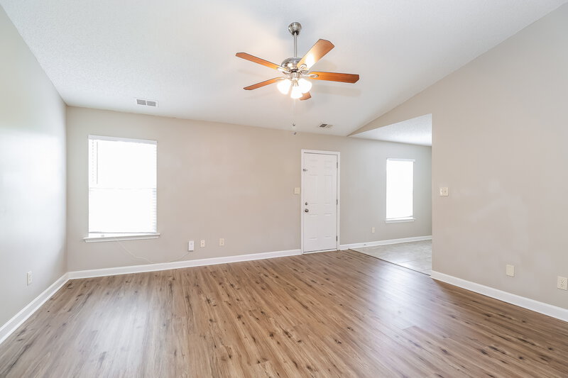 1,925/Mo, 1810 Cagney St Charlotte, NC 28262 Living Room View