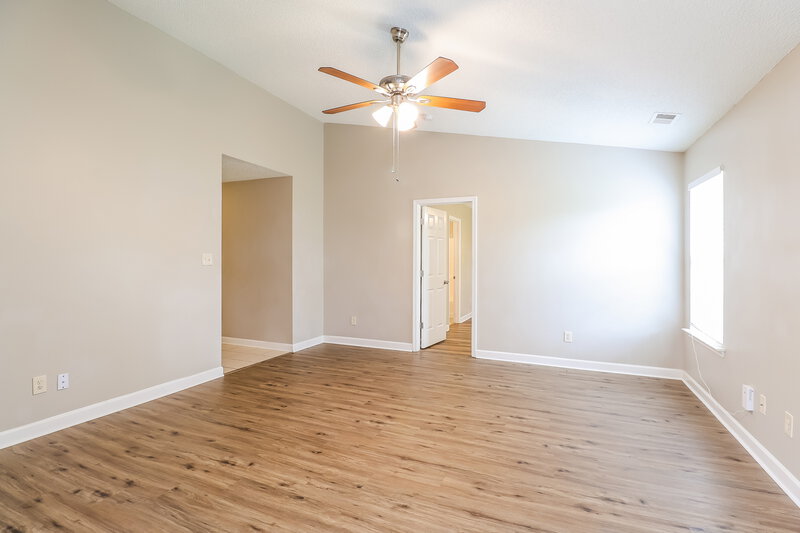 1,925/Mo, 1810 Cagney St Charlotte, NC 28262 Living Room View 2