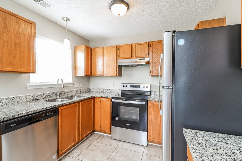 1,925/Mo, 1810 Cagney St Charlotte, NC 28262 Kitchen View