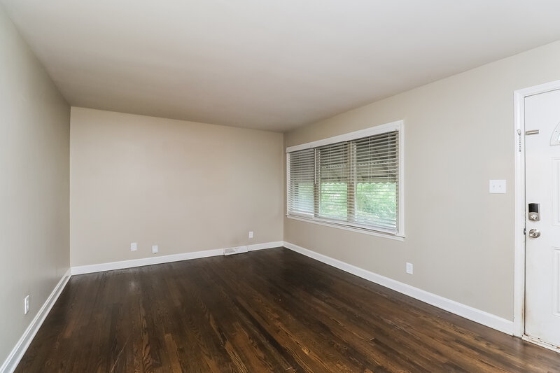 1,795/Mo, 3924 Broadview Dr Charlotte, NC 28217 Living Room View