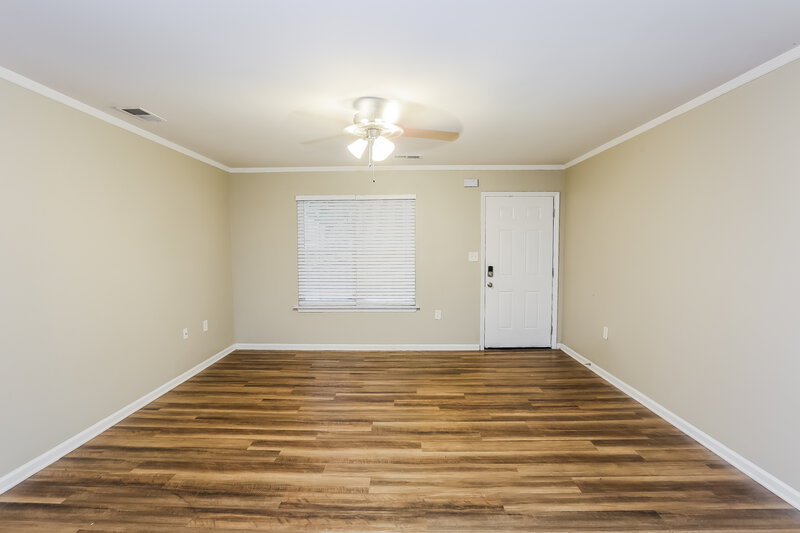 1,985/Mo, 6727 Hidden Forest Dr Charlotte, NC 28213 Living Room View