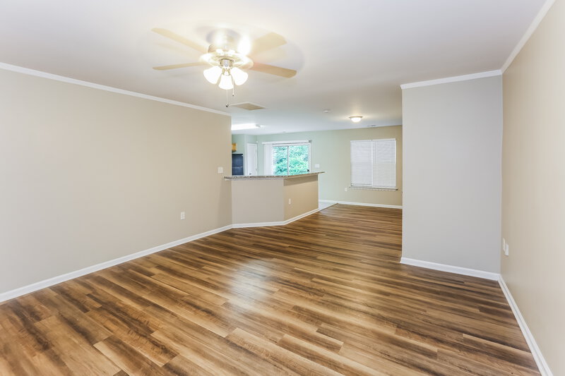 1,985/Mo, 6727 Hidden Forest Dr Charlotte, NC 28213 Living Room View 2