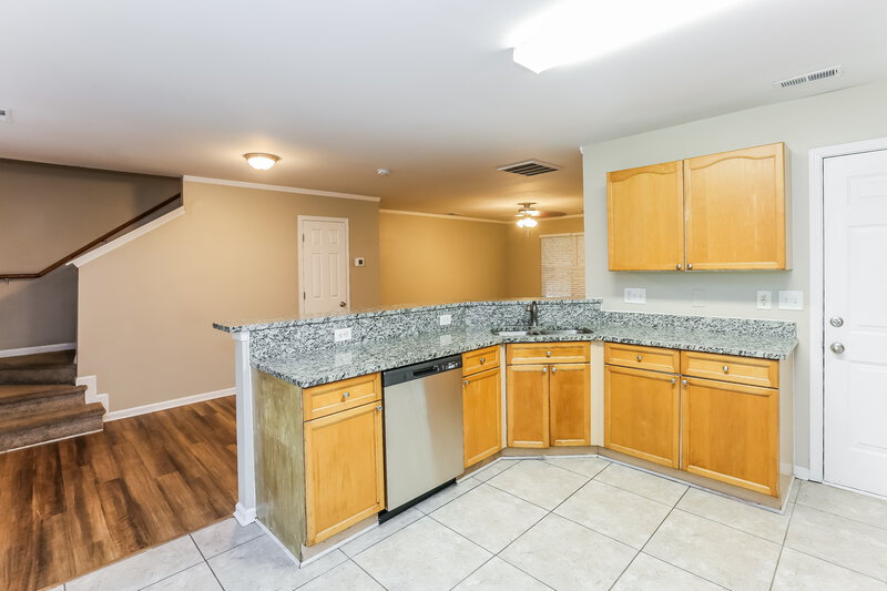 1,985/Mo, 6727 Hidden Forest Dr Charlotte, NC 28213 Kitchen View
