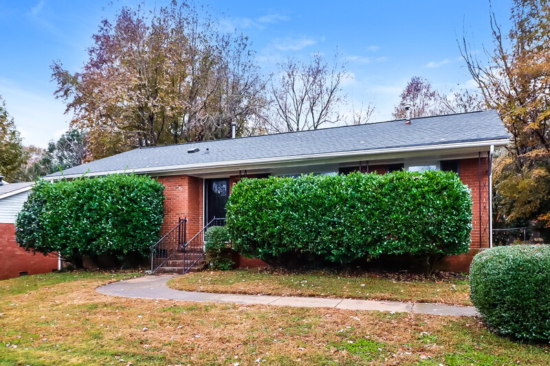 1,510/Mo, 8200 Carrolwood Dr Charlotte, NC 28217 Front View 2