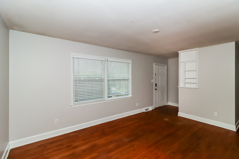 1,510/Mo, 8200 Carrolwood Dr Charlotte, NC 28217 Living Room View