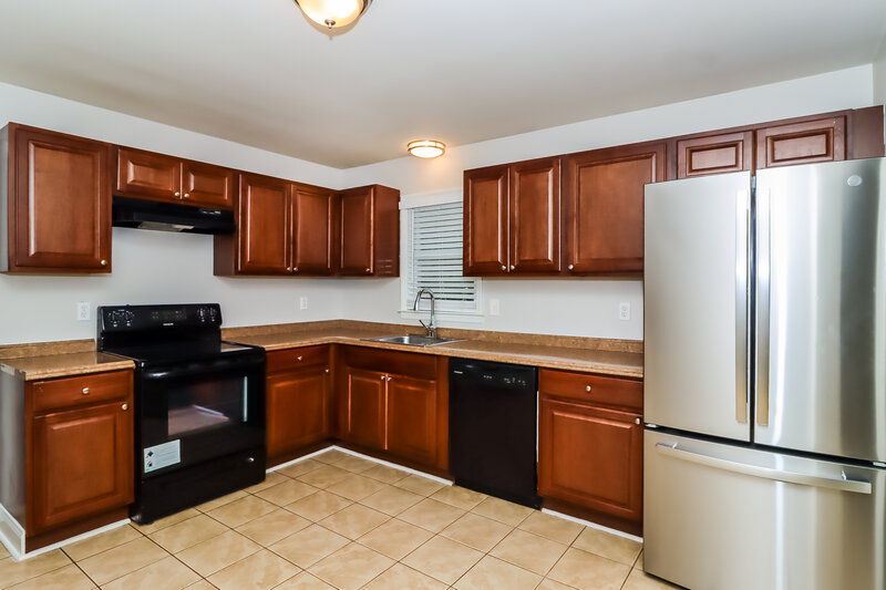 1,510/Mo, 8200 Carrolwood Dr Charlotte, NC 28217 Kitchen View