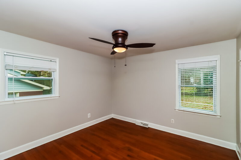 1,510/Mo, 8200 Carrolwood Dr Charlotte, NC 28217 Main Bedroom View