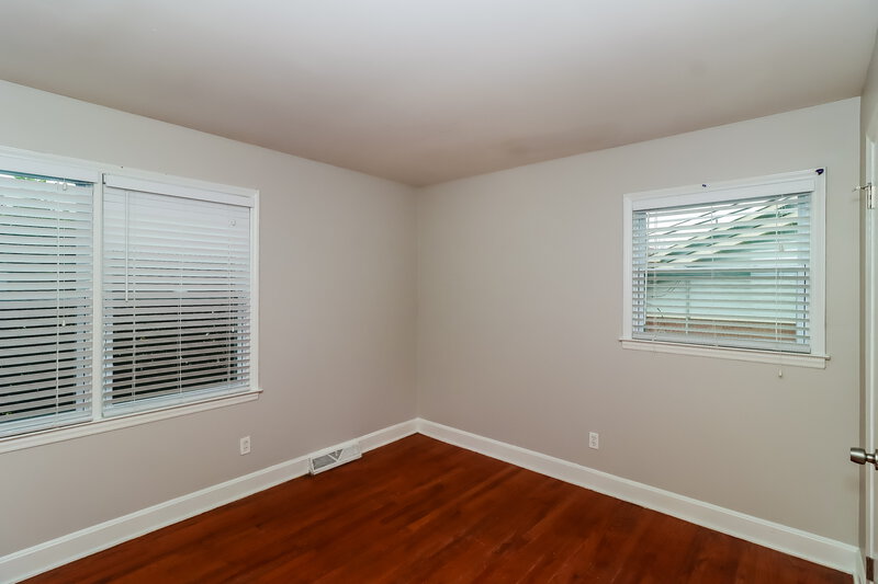 1,510/Mo, 8200 Carrolwood Dr Charlotte, NC 28217 Bedroom View 2