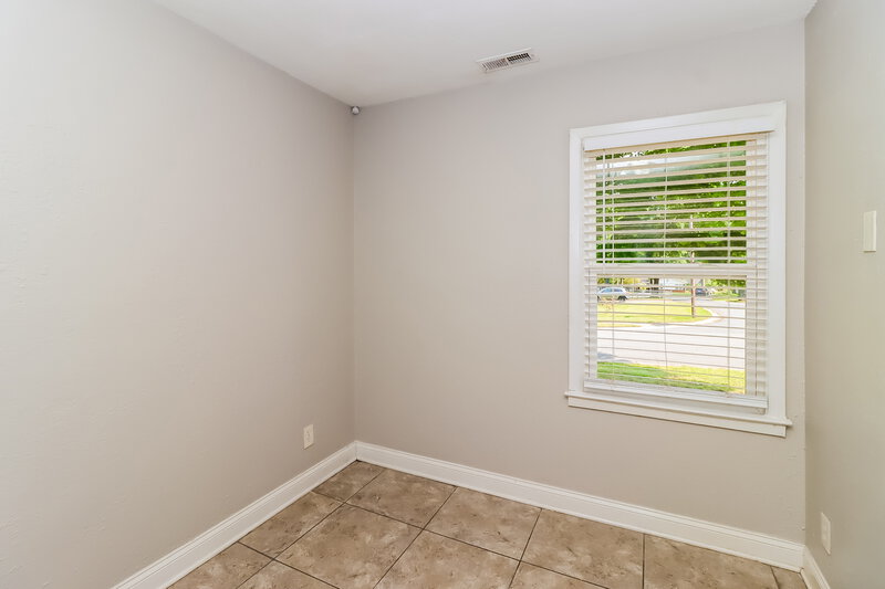 1,545/Mo, 5401 Snow White Ln Charlotte, NC 28213 Dining Room View