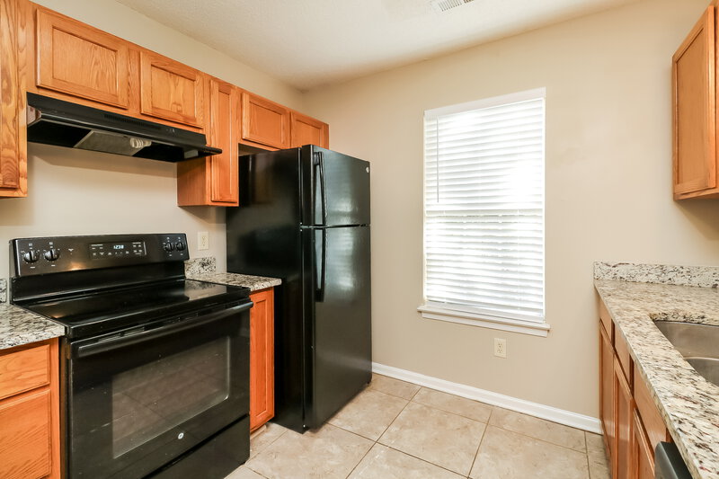 1,850/Mo, 2533 Hemby Woods Dr Charlotte, NC 28262 Kitchen View 2