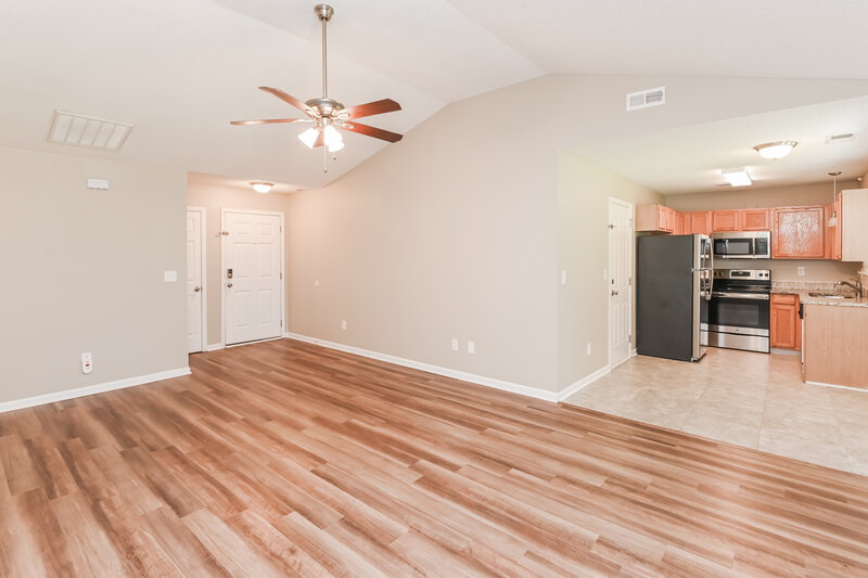 1,675/Mo, 1939 Dietrich Ln Charlotte, NC 28262 Living Room View 3