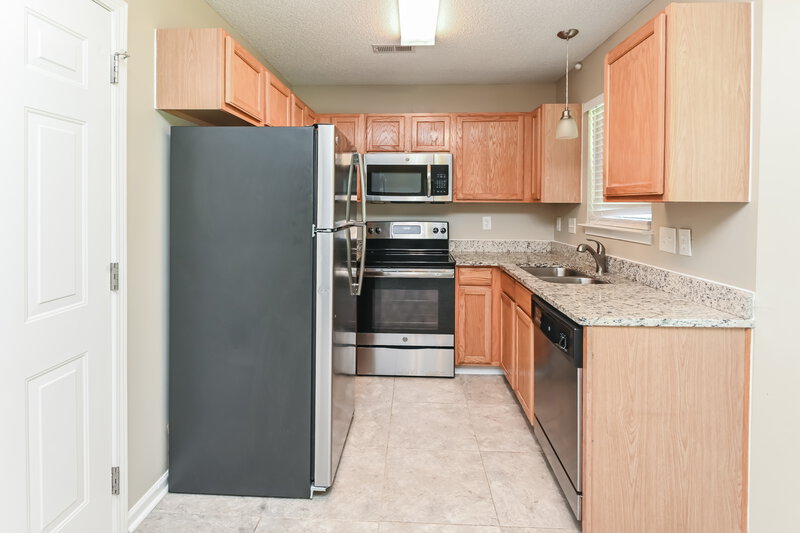 1,675/Mo, 1939 Dietrich Ln Charlotte, NC 28262 Kitchen View