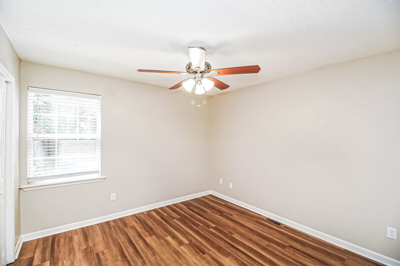 2,830/Mo, 1016 Harrill St Charlotte, NC 28205 Main Bedroom View