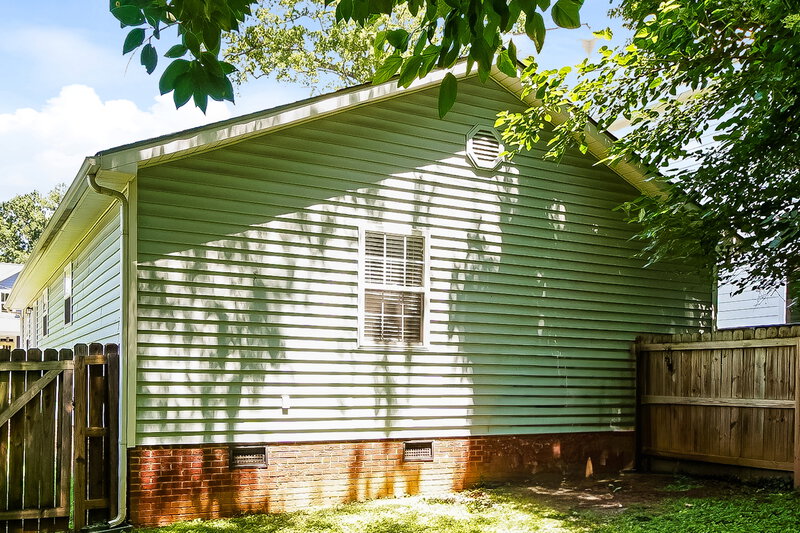 2,830/Mo, 1016 Harrill St Charlotte, NC 28205 Rear View