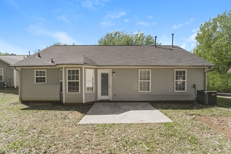 1,725/Mo, 7118 Rumple Rd Charlotte, NC 28262 Rear View