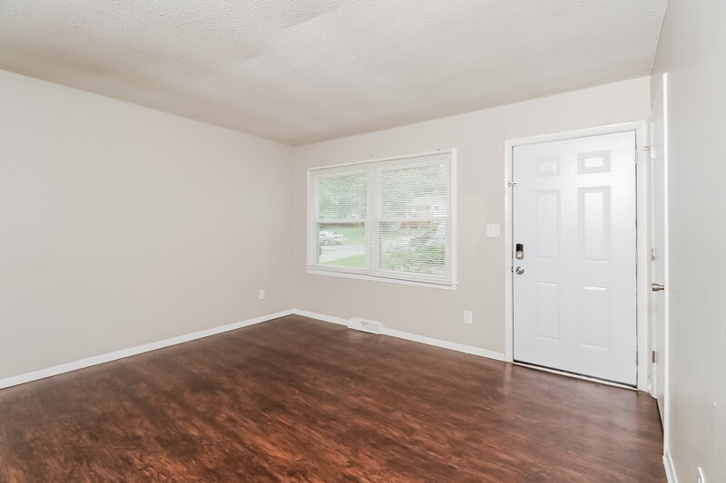 1,555/Mo, 4121 Carlyle Dr Charlotte, NC 28208 Living Room View