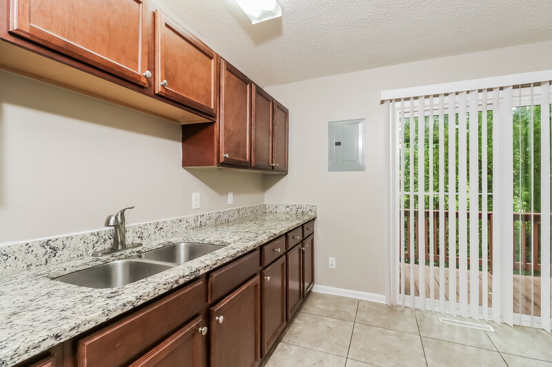 1,555/Mo, 4121 Carlyle Dr Charlotte, NC 28208 Kitchen View