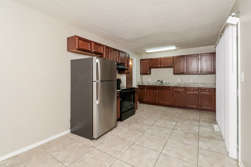 1,555/Mo, 4121 Carlyle Dr Charlotte, NC 28208 Kitchen View 3